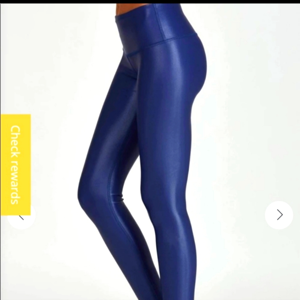 *Must go by 12/15* Noli Yoga Liquid Leggings
